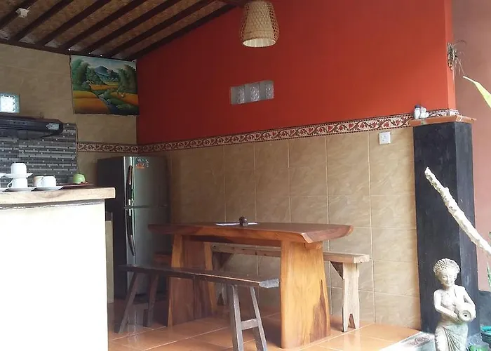 Sedana Homestay ゲストハウス