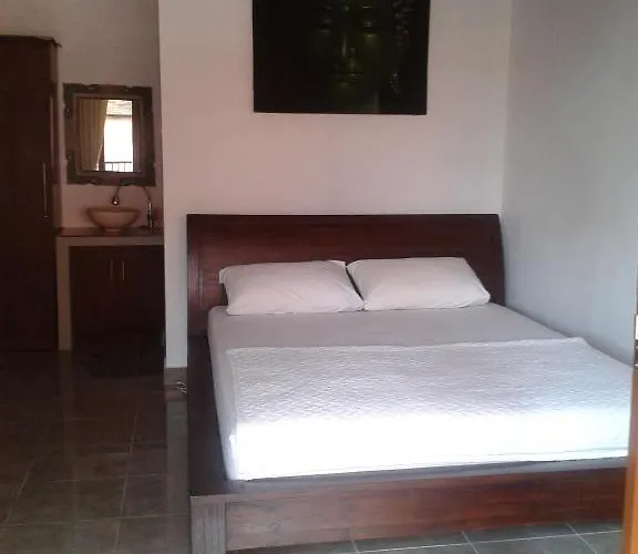 ゲストハウス Sedana Homestay *